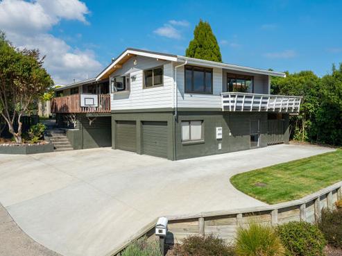 73 Hyde Avenue, Richmond Heights