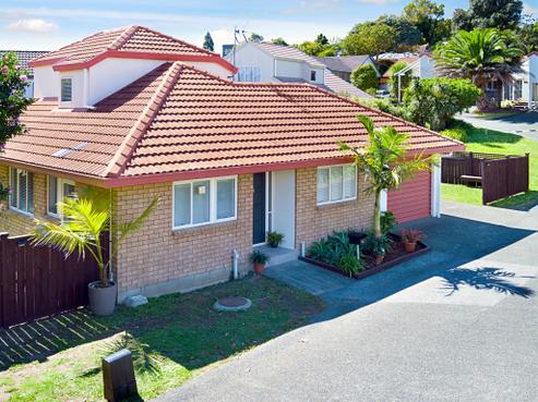 9 Central Park Drive, Te Atatu South