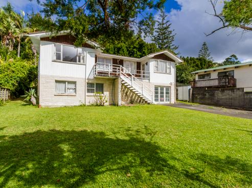 26 Awaruku Road, Torbay
