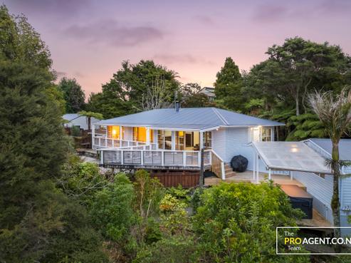 33 Lookout Drive, Laingholm