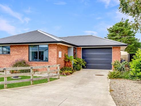 24 Pitt Street, Pahiatua