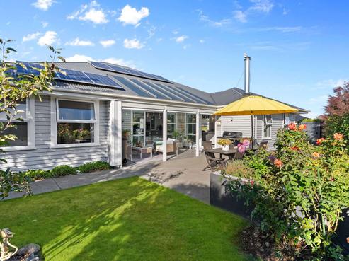 22 Wineberry Avenue, Amberley