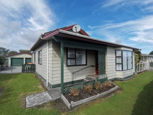 124 Davie Street, Hokitika