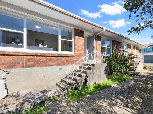 2/2 Margaret Place, Milford