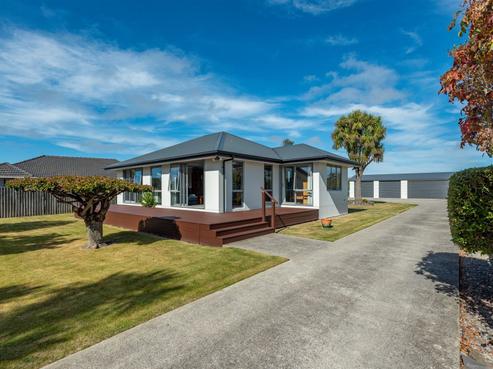 38 Breezes Road, Avondale