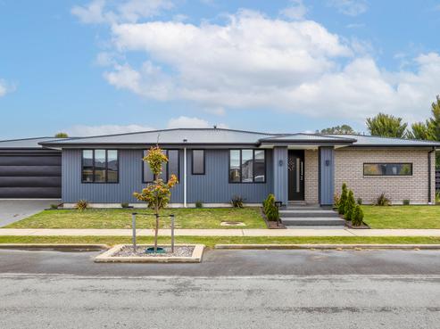 15 Solander Road, Pegasus