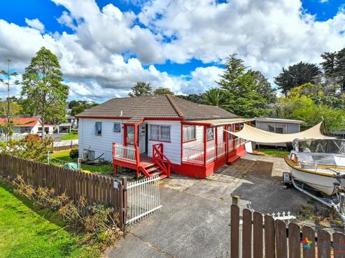1 Trengove Place, West Harbour
