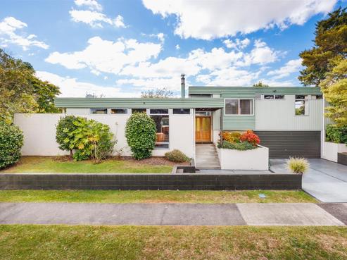 6 Aitken Street, Bulls