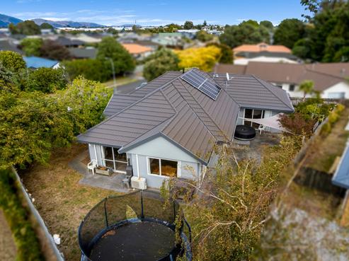 36 Guildford Drive, Paraparaumu
