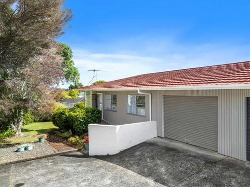 2/4212A Great North Road, Glendene