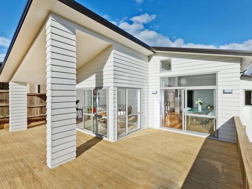 16 Bintulu Place, Fairview Heights