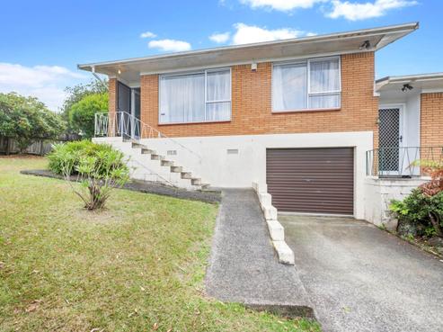 2 Rehia Road, Massey