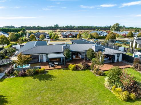 35 Rossington Drive, West Melton