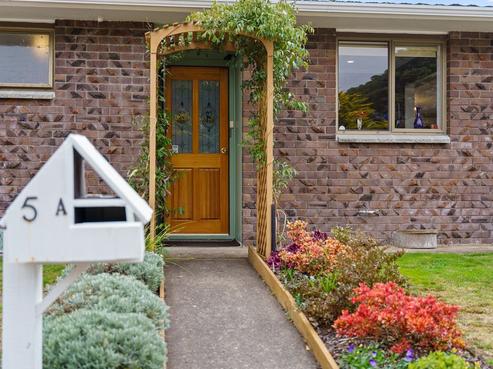 5A Rutherford Drive, Waikanae Beach
