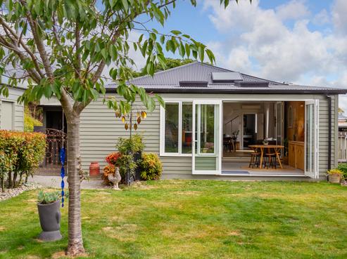 15 Venice Street, Martinborough