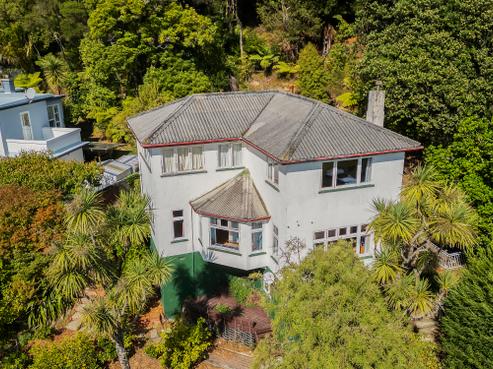 33 Walter Road, Lowry Bay