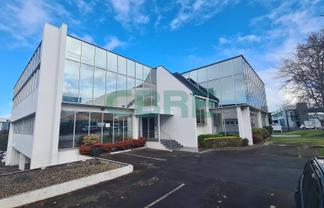 CBRE - Convenient Office Space