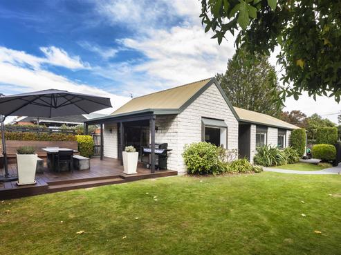 464 Avonhead Road, Avonhead