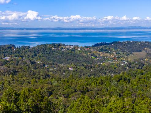 98 Scenic Drive, Titirangi