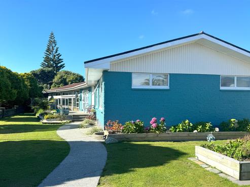 16 Keith Road, Paroa