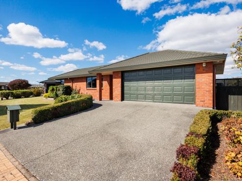 9 Bouvardia Avenue, Milson