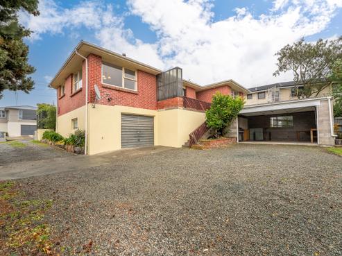 16 Totara Place, Highfield