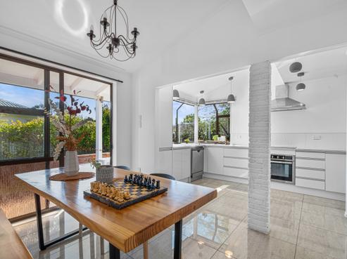 1/283 Royal Road, Massey