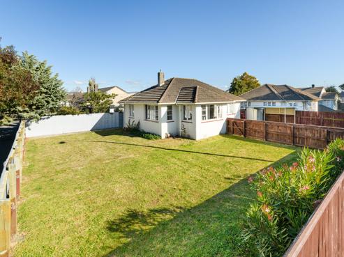 660 Featherston Street, Roslyn