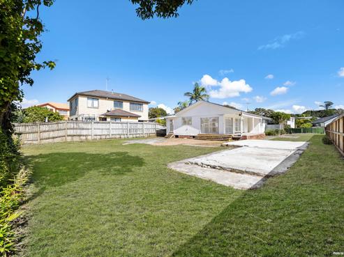 22 Pembroke Crescent, Glendowie