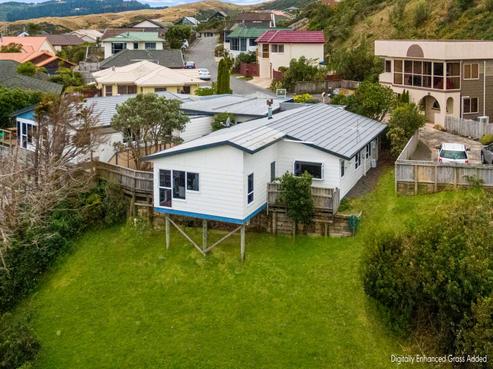 10B Sunningdale Lane, Woodridge