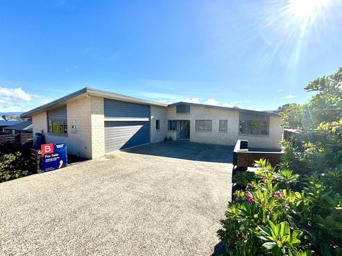 6 Heasley Lane, Mosgiel