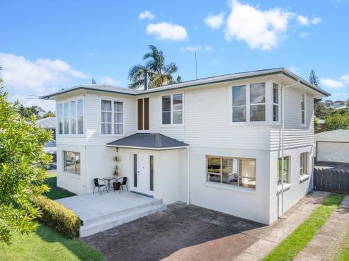 12 Koru Street, Mangere Bridge