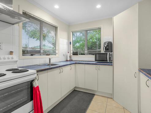 1/11 Topeka Grove, Totara Park