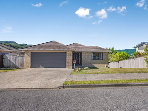 25 Mcewen Crescent, Riverstone Terraces