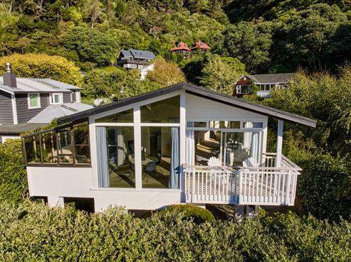 447 Muritai Road, Eastbourne