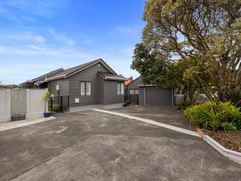10 Idesia Place, Totara Heights