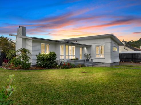 1A Lovatt Crescent, Kensington