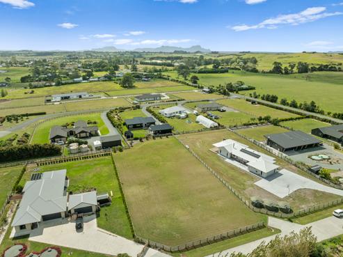 8 Norts Way, Waipu
