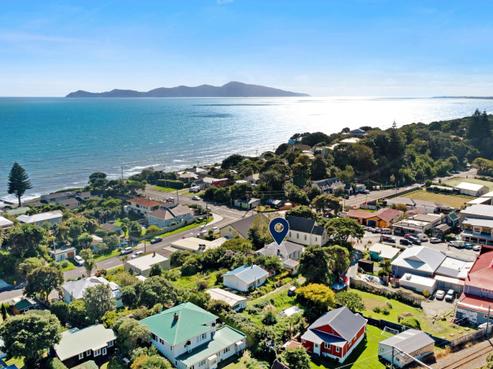 17 Beach Road, Paekakariki