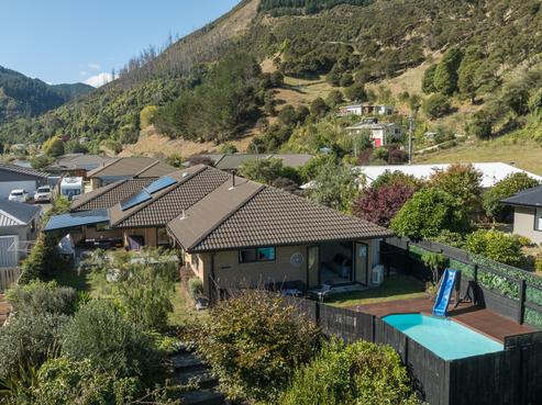 3 Olivine Terrace, The Brook