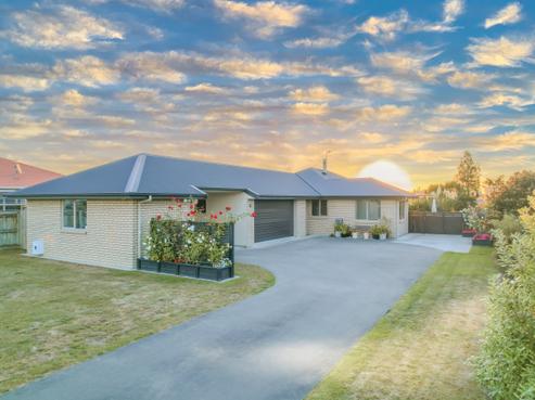 29 Barry Curtis Place, Levin