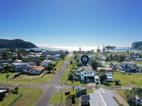 200 Sylvia Road, Whangamata