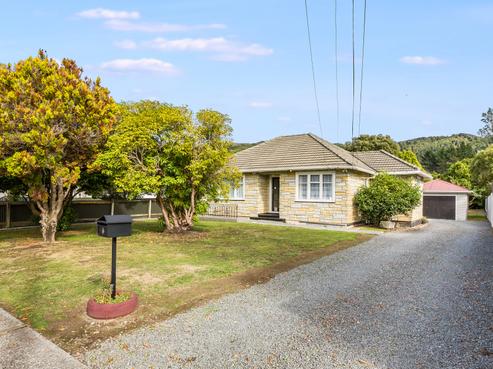 6 Wood Street, Wainuiomata