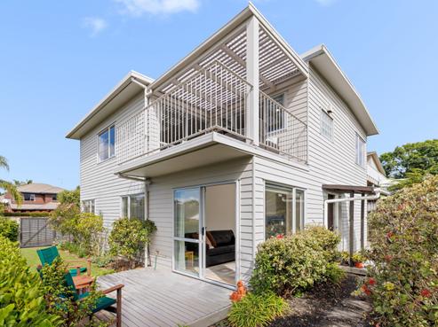 1 Matua Way, Matua