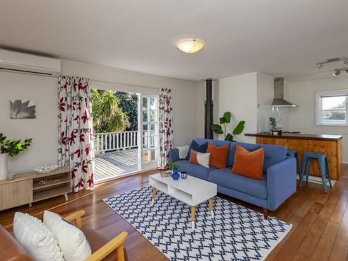 6 Rewa Road, Raumati Beach