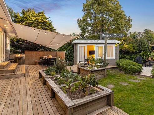 101 Stottholm Road, Titirangi