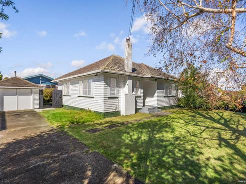 1/98 Kelvin Road, Papakura