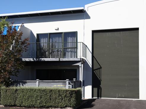 10/18 Airborne Road, Rosedale