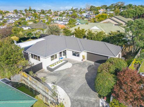 13 Sandpiper Grove, Unsworth Heights