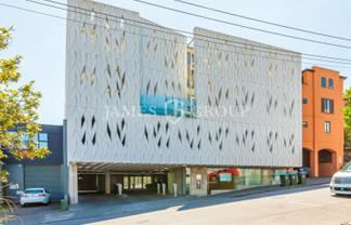 129M² OFFICE WITH MUTIPLE MEETING ROOMS & PARKING